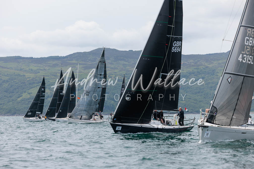 [SS25-432A7452] IRC 2 Start