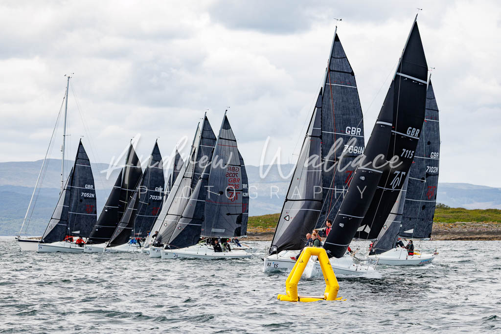 Hunter 707 Start
