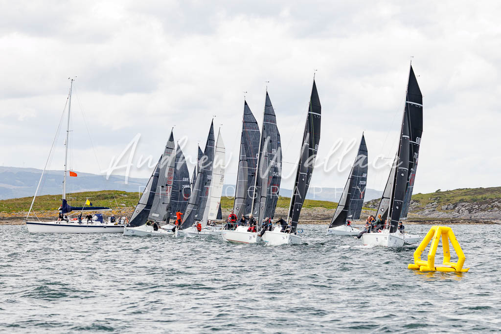 Hunter 707 Start